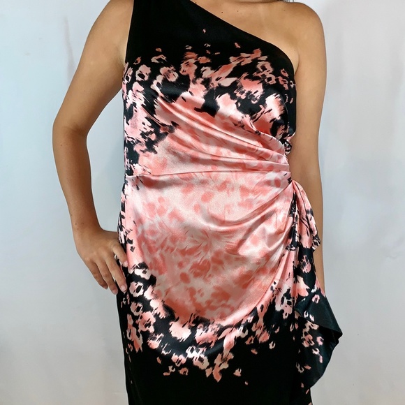 London Times Dresses & Skirts - LONDON TIMES Black/Pink off Shoulder Classy Dress